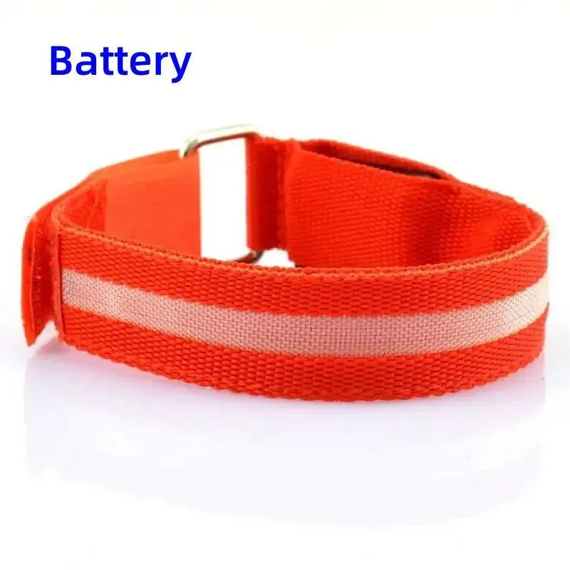 Night Runner's LED Armband: Stay Safe with Enhanced Visibility
