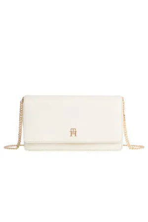 Small Flap Crossover Chain Bag