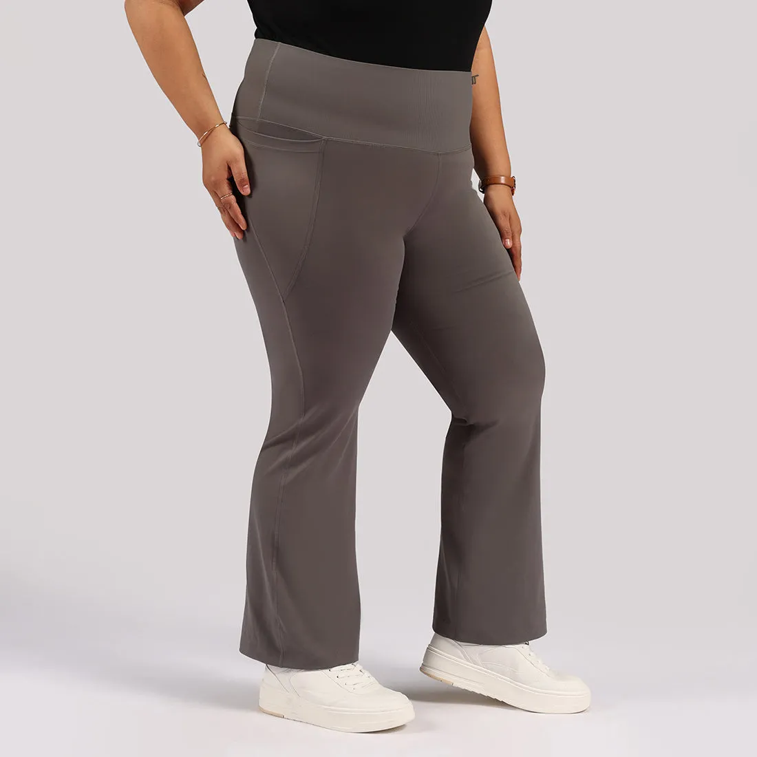 Ultimate Flare Pants Tall