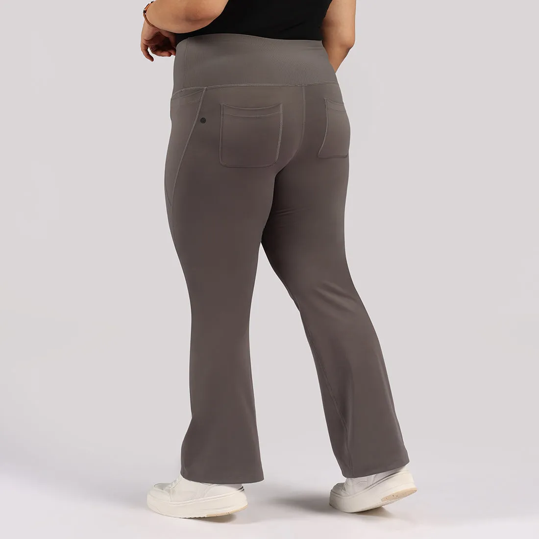Ultimate Flare Pants Tall