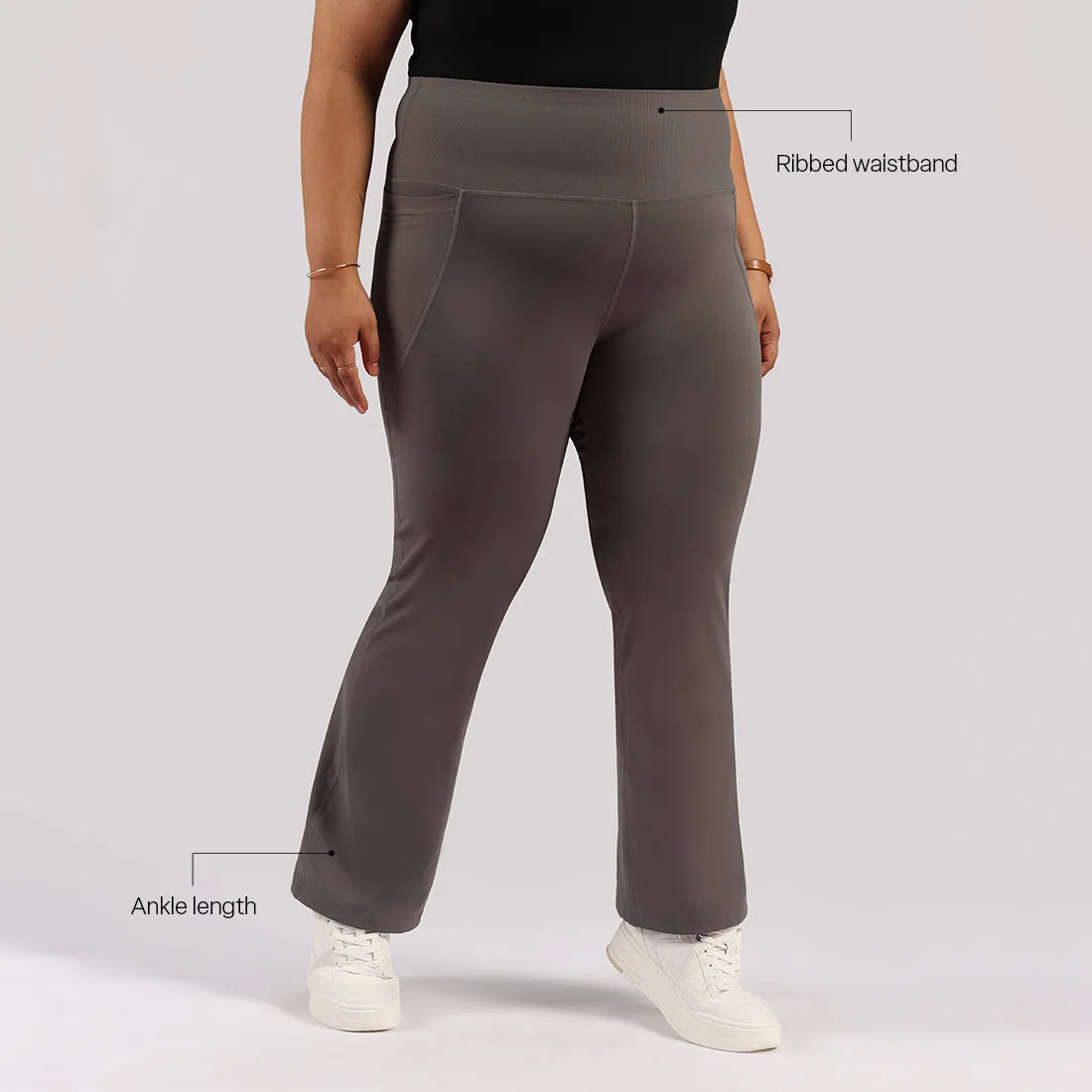 Ultimate Flare Pants Tall