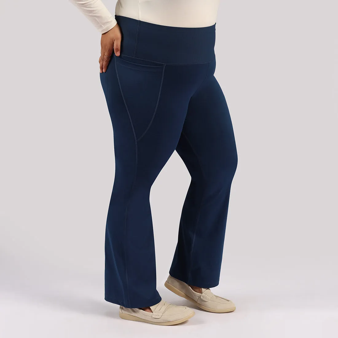 Ultimate Flare Pants Tall